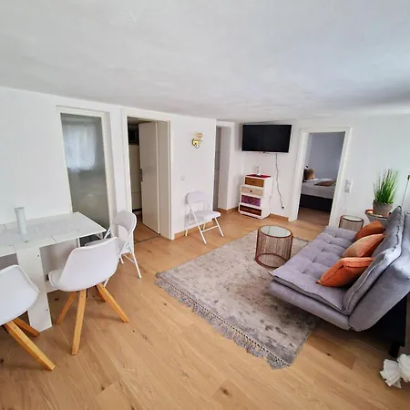 Quellquartier Apartamento *